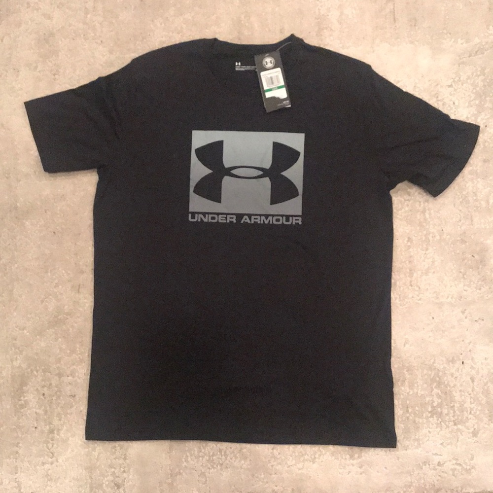 Under armour shirt